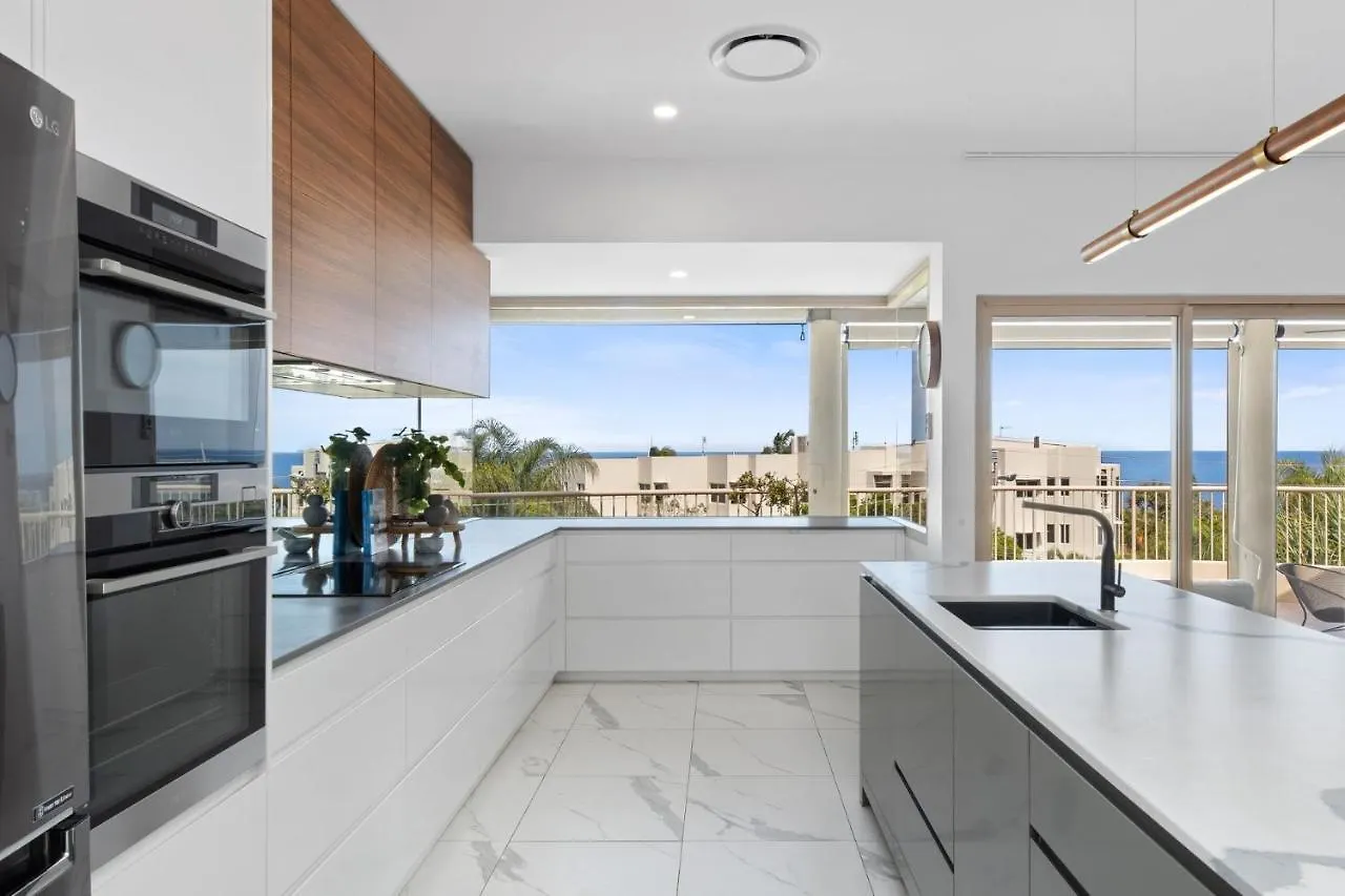 8 Nereus 2 Bedroom Stunning Apartment In The Heart Of Sunshine Beach 5 Mins To Noosa 0*,  Austrália